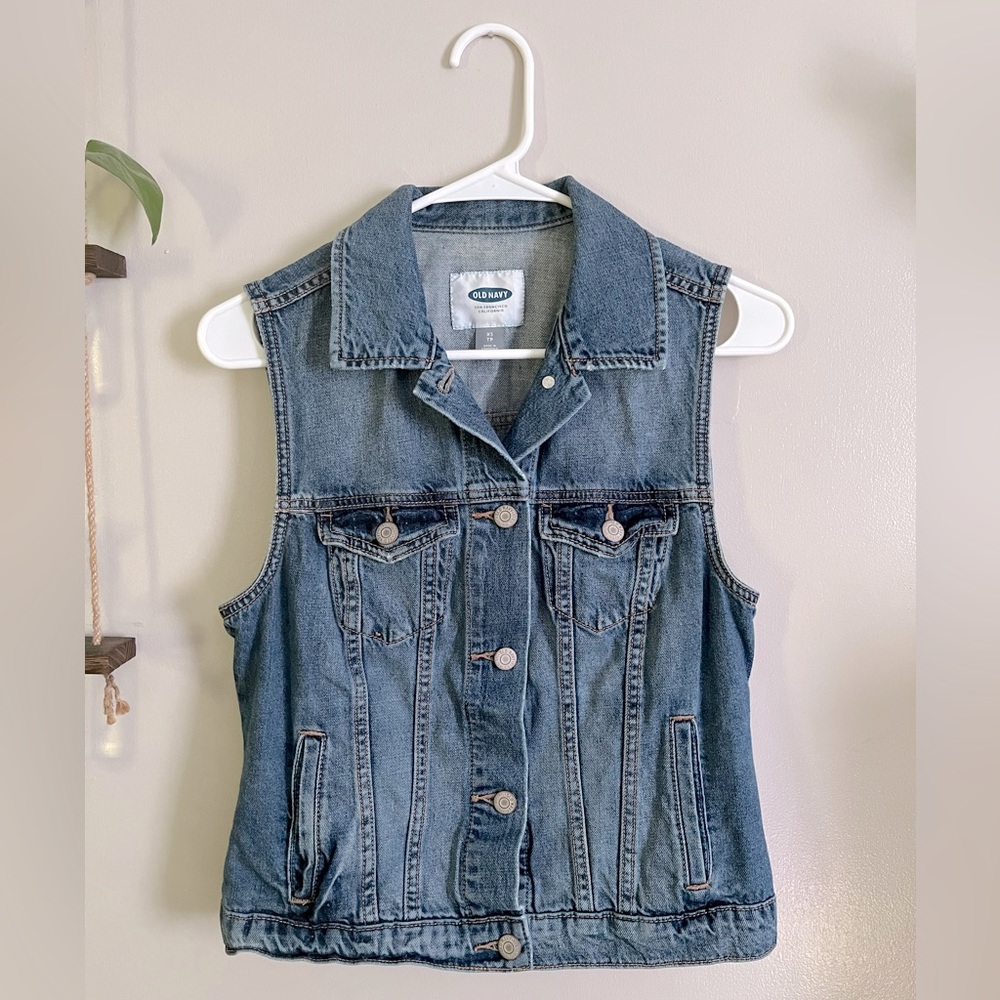 Old Navy, Denim Jean vest, NWOT, Size XS